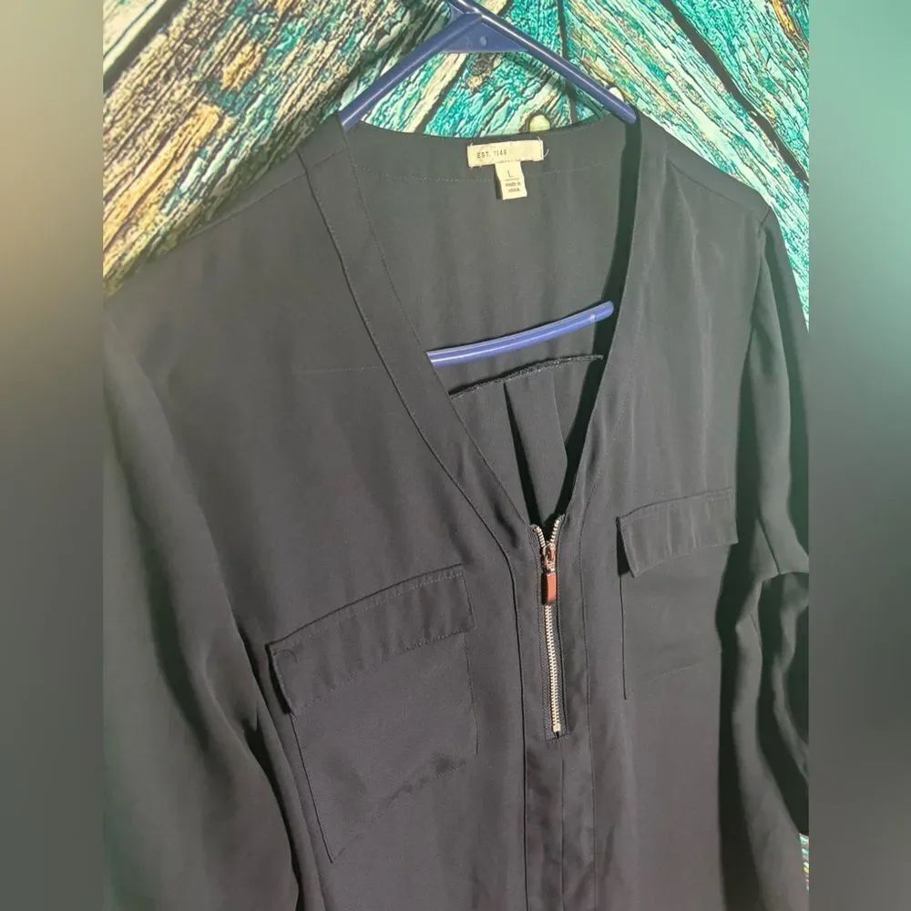 EST 1946 Solid Navy Blue Womens Top Size Large EPC
